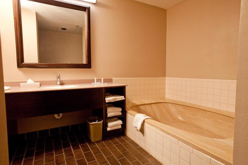 The Atrium Hotel And Conference Center Springdale Zimmer foto